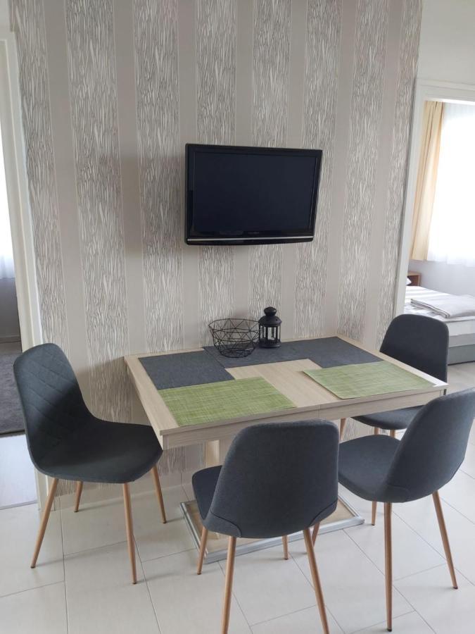 Apartmanhaz Horvath Διαμέρισμα Balatonboglár Εξωτερικό φωτογραφία