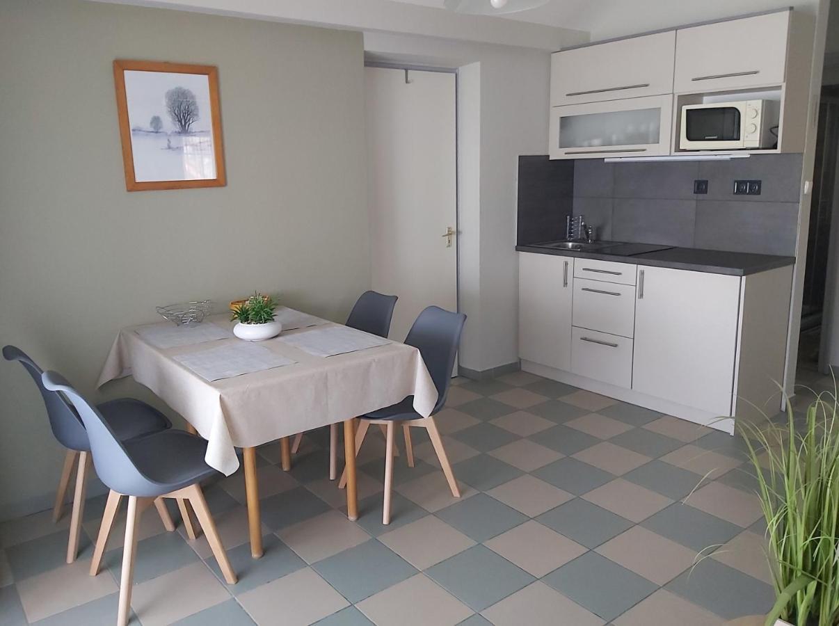 Apartmanhaz Horvath Διαμέρισμα Balatonboglár Εξωτερικό φωτογραφία
