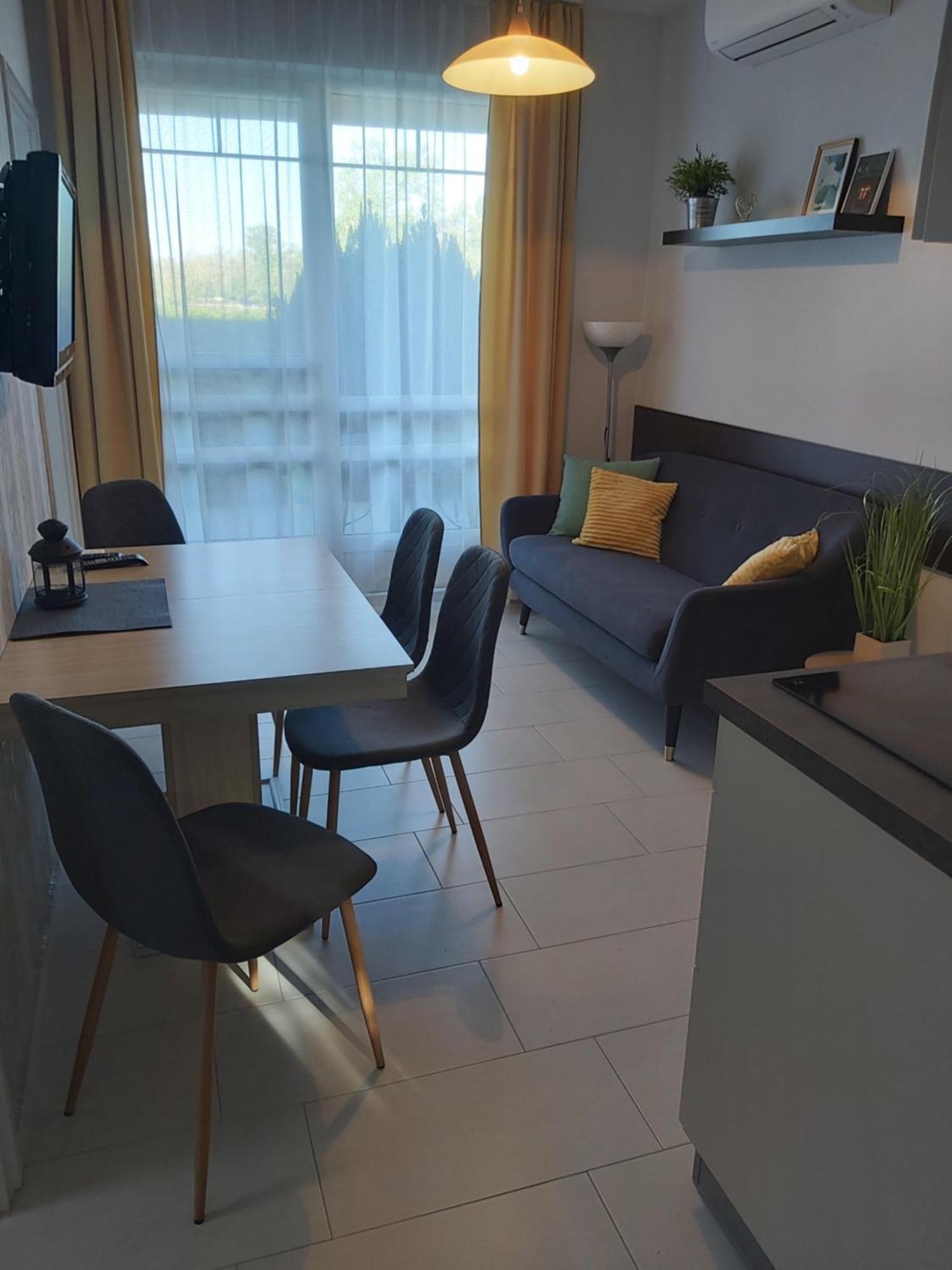 Apartmanhaz Horvath Διαμέρισμα Balatonboglár Εξωτερικό φωτογραφία