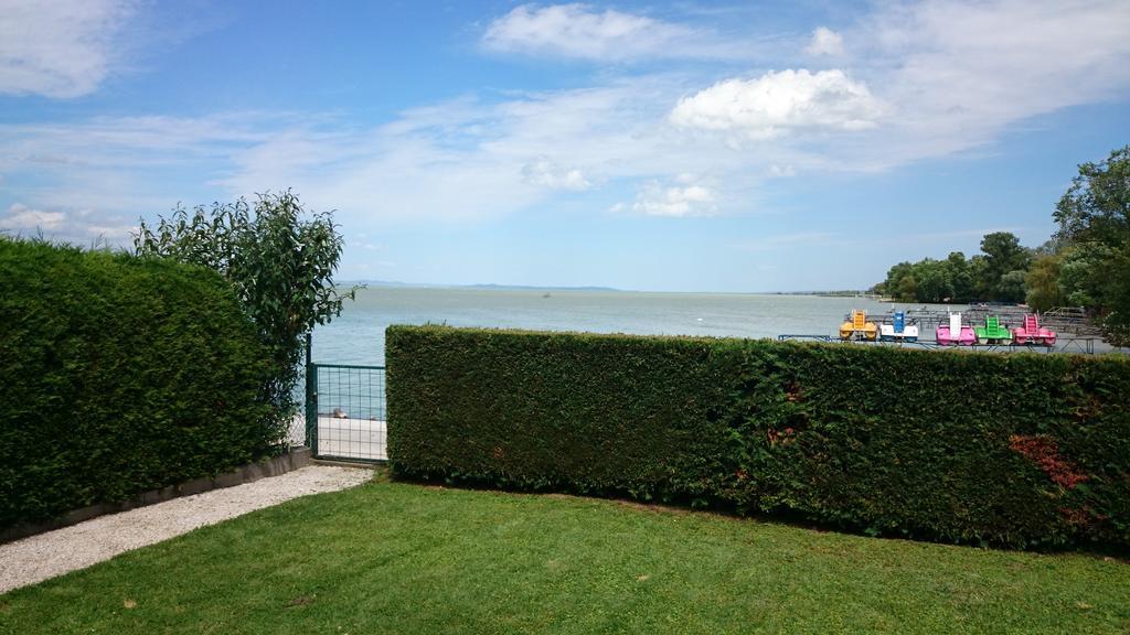 Apartmanhaz Horvath Διαμέρισμα Balatonboglár Εξωτερικό φωτογραφία