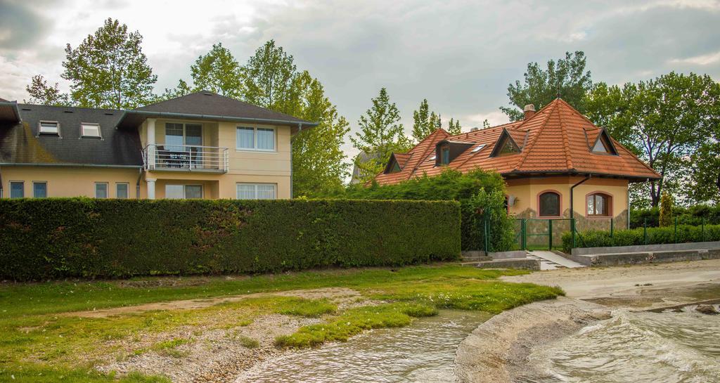 Apartmanhaz Horvath Διαμέρισμα Balatonboglár Εξωτερικό φωτογραφία